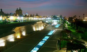 Parque de La Muralla en el centro histórico de Lima