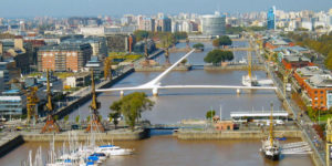 Buenos Aires Puente de la mujer